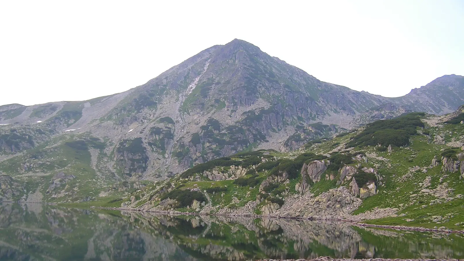 romania-retezat-mountain