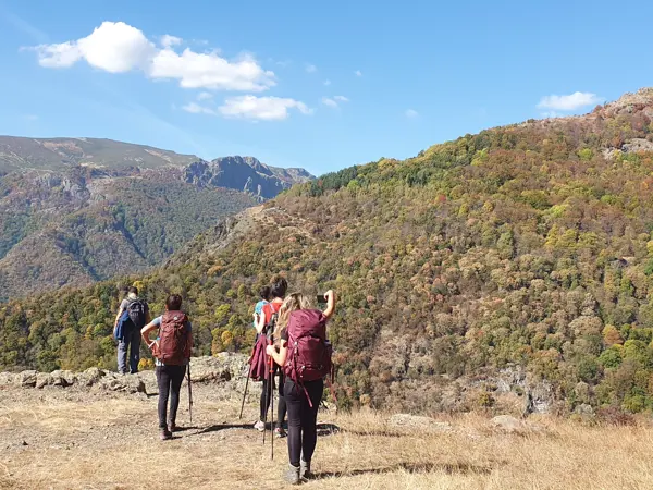 trek-central-balkan-kademliya-waterfall