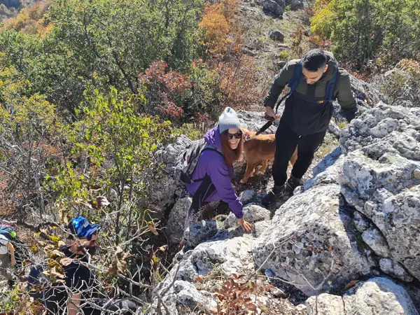 trek-dragovski-kamik-sacred-pit-garlo