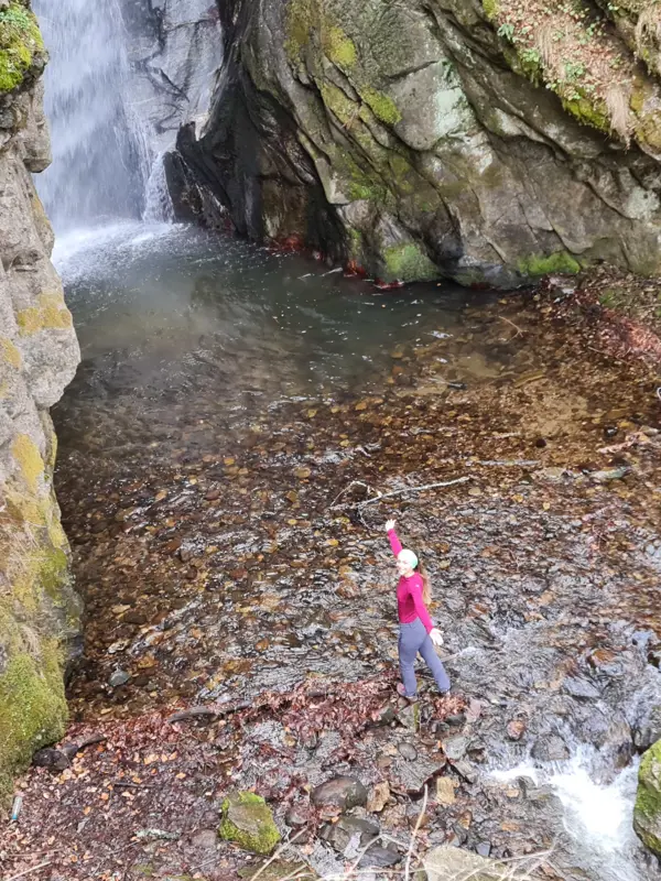 trek-fotinski-waterfall