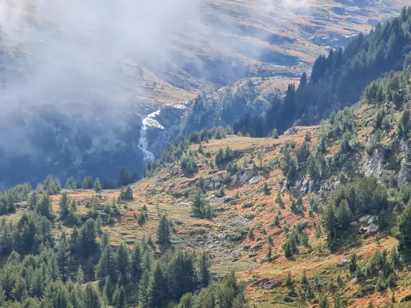 trek-kabul-skakvitsa-waterfall