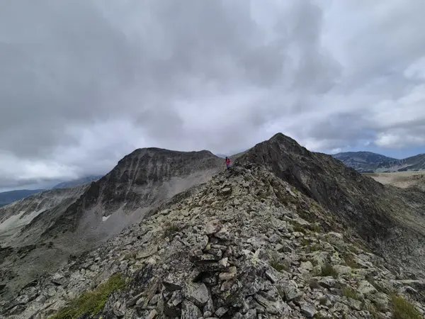 trek-polezhan-gazei