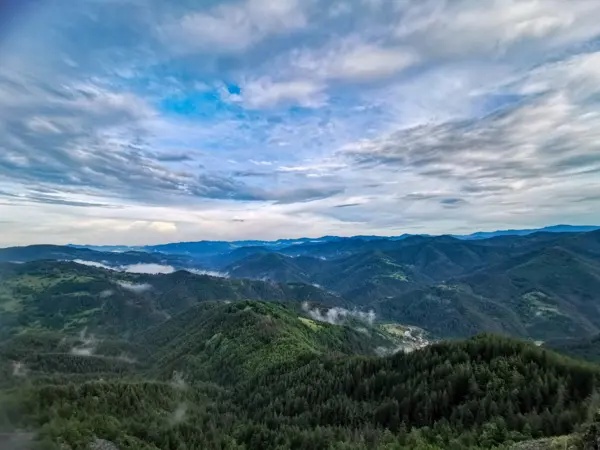 trek-rhodope-gorna-arda-momchil-fortress
